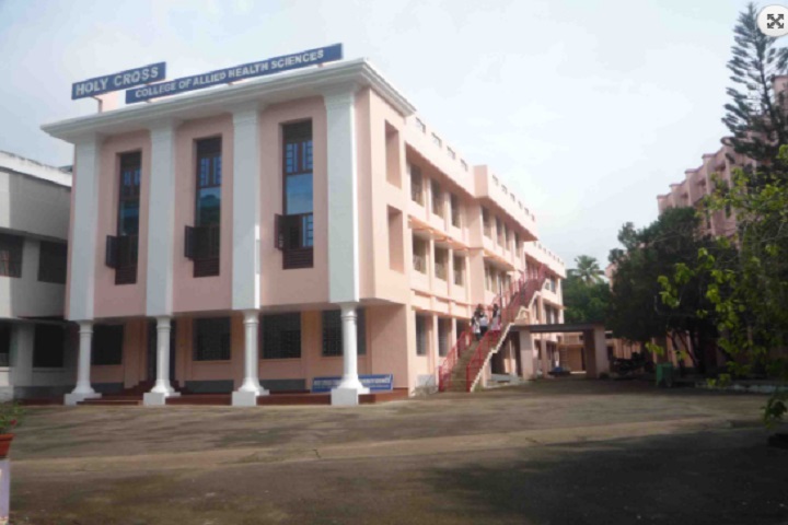 https://cache.careers360.mobi/media/colleges/social-media/media-gallery/30742/2020/9/15/Campus view of Holy Cross college of Allied Health Sciences Kollam_Campus-View.jpg